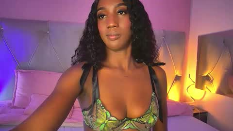 Fiorela Lenin  online show from 02/10/26, 06:23