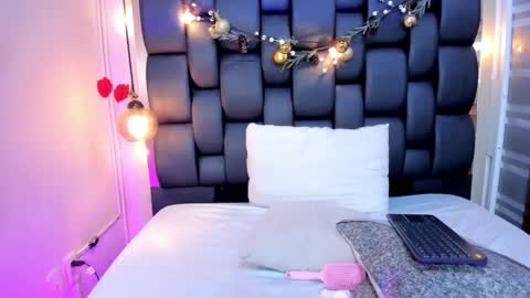 Fio  online show from 04/22/26, 07:55