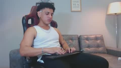 Snapshot of fire_boy69 chatting on 11/21/25, 07:56 fire_boy69 online show from 11/21/25, 07:56