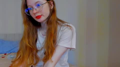 fire_luna online show from 01/05/25, 07:38