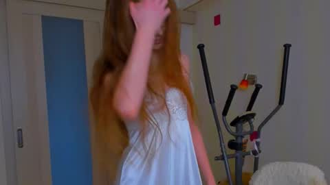 fire_luna online show from 02/06/26, 05:45