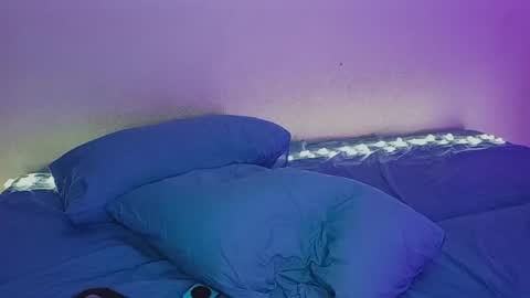 Mark online show from 04/24/26, 06:32