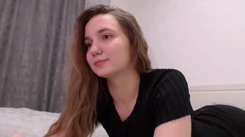 fireflies_fly_ online show from 01/07/26, 06:32