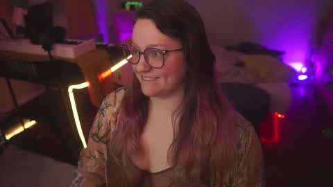 Snapshot of fireproofcuriousity chatting on 02/22/26, 05:19 Lio Roxy online show from 02/22/26, 05:19