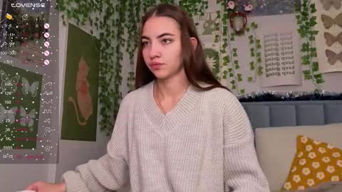 Snapshot of fit_girlfriend chatting on 12/15/25, 04:06 Ashle online show from 12/15/25, 04:06