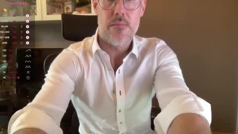 Snapshot of fit_rubinho chatting on 12/05/24, 12:44 Rubn online show from 12/05/24, 12:44