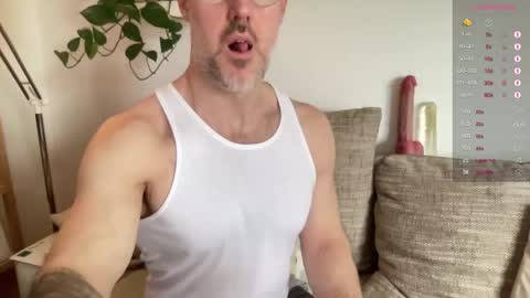 Snapshot of fit_rubinho chatting on 02/09/25, 08:33 Rubn online show from 02/09/25, 08:33