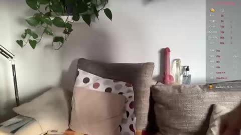 Snapshot of fit_rubinho chatting on 02/23/25, 03:51 Rubn online show from 02/23/25, 03:51