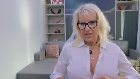 Bianca online show from 03/24/26, 06:35