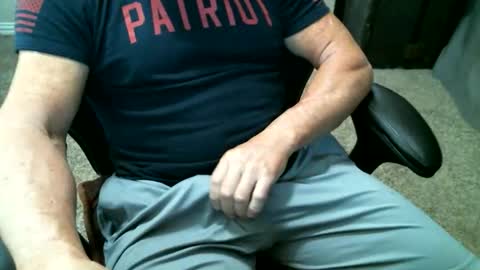 fitguy40 online show from 11/29/25, 09:29