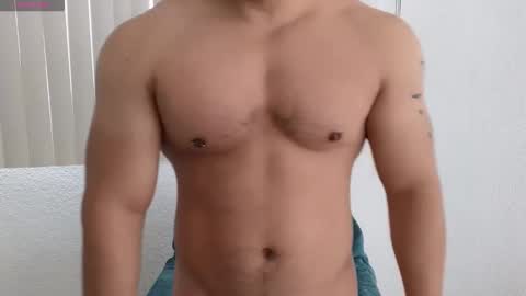 Snapshot of fitnessbody92 chatting on 12/22/25, 02:25 Farid online show from 12/22/25, 02:25