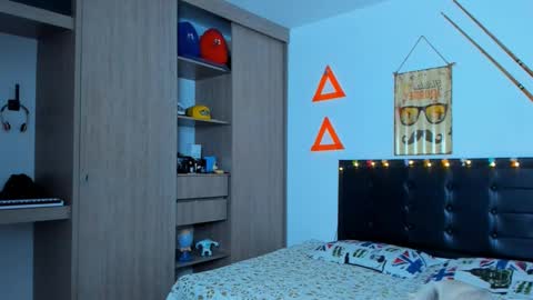 Elias Valencia online show from 02/21/25, 01:11