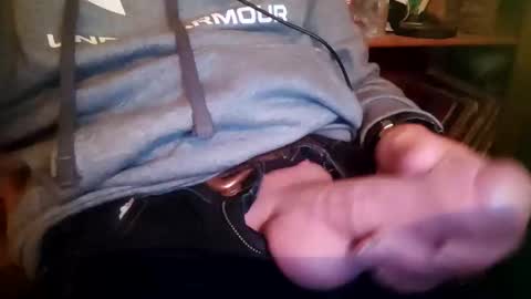 Snapshot of fiveforwilly1 chatting on 12/26/24, 09:15 Markus online show from 12/26/24, 09:15