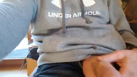 Snapshot of fiveforwilly1 chatting on 02/01/25, 01:41 Markus online show from 02/01/25, 01:41