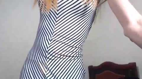 Snapshot of flacats23cm chatting on 01/11/25, 10:51 flats23cm online show from 01/11/25, 10:51
