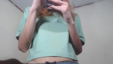 Snapshot of flacats23cm chatting on 01/15/25, 06:51 flats23cm online show from 01/15/25, 06:51