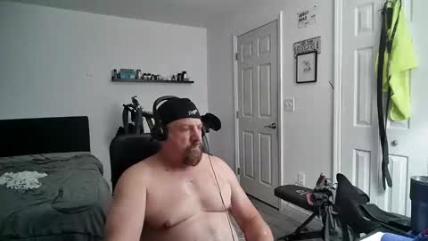 Snapshot of flaguy3233 chatting on 12/09/24, 03:29 Florida guy online show from 12/09/24, 03:29