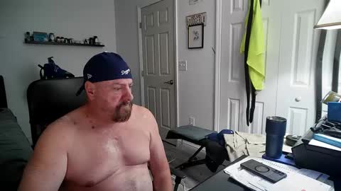 Snapshot of flaguy3233 chatting on 12/14/24, 07:40 Florida guy online show from 12/14/24, 07:40