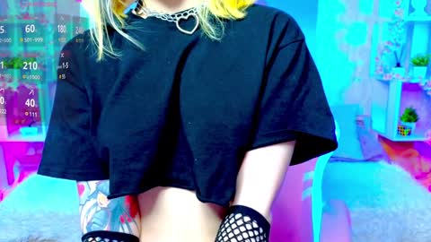 Sophie online show from 12/16/24, 04:13