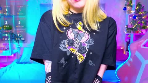 Sophie online show from 01/14/25, 04:15