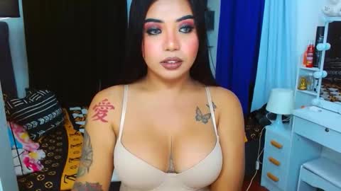 FLAMARA online show from 02/04/26, 11:38