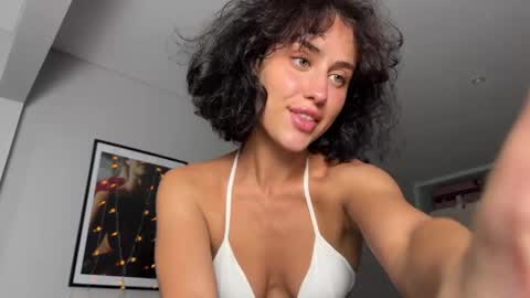 Eva online show from 11/09/25, 05:06