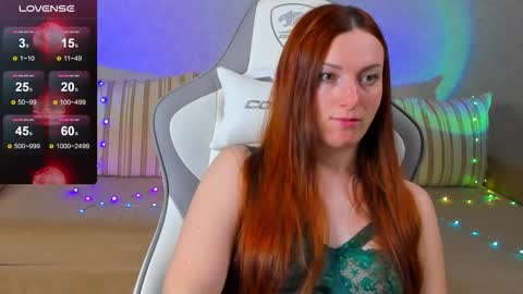 Yana online show from 10/21/25, 01:17