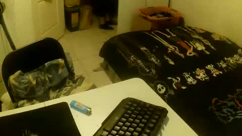 flash6969690 online show from 12/15/25, 06:56