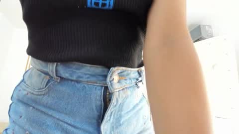 Flavia online show from 09/17/25, 07:37