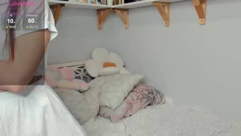 Cheryl 3 online show from 10/17/25, 10:18