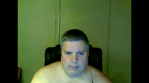 Snapshot of fletch32 chatting on 01/13/25, 01:45 jd online show from 01/13/25, 01:45