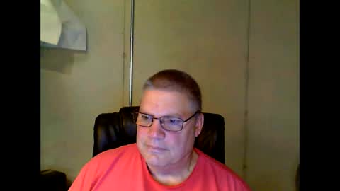 Snapshot of fletch32 chatting on 10/11/25, 02:22 jd online show from 10/11/25, 02:22