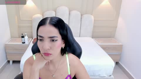   FLEUR   online show from 04/23/26, 12:15