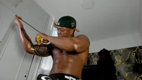 Flex Taylor  online show from 04/27/26, 04:38