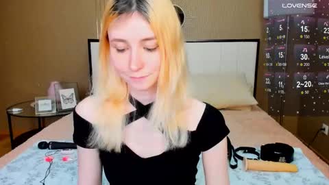 FlexiMona online show from 10/10/25, 09:30