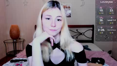 FlexiMona online show from 10/12/25, 03:22