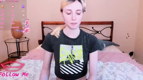 FlexiMona online show from 10/16/25, 09:32