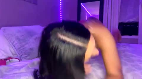 Snapshot of flexyroxxxy chatting on 02/21/25, 07:01 Roxy online show from 02/21/25, 07:01