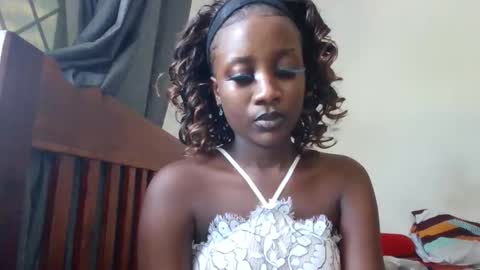 flirty_arrya online show from 04/10/26, 11:15