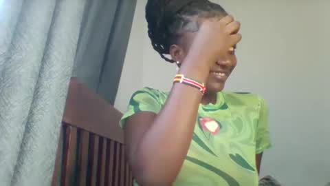 flirty_arrya online show from 04/24/26, 09:56