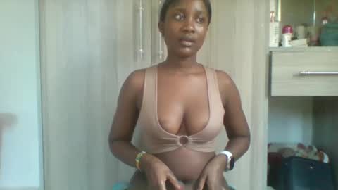 Snapshot of flirty_arrya chatting on 05/20/26, 09:15 flirty_arrya online show from 05/20/26, 09:15