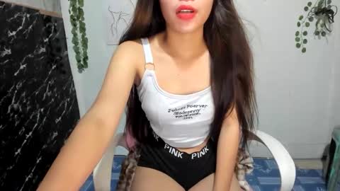 flirty_rhia online show from 04/12/26, 02:00
