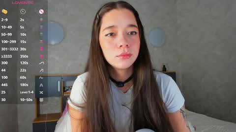 Emely  online show from 06/17/26, 04:37