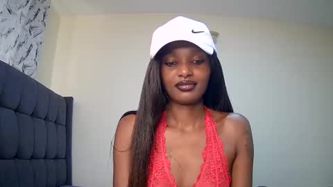 Snapshot of flirtyy_sheery chatting on 12/23/24, 07:06 sheery online show from 12/23/24, 07:06