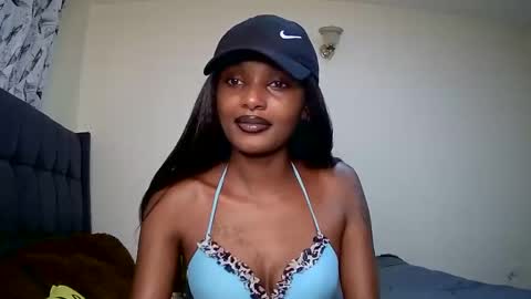 Snapshot of flirtyy_sheery chatting on 01/19/25, 12:50 sheery online show from 01/19/25, 12:50