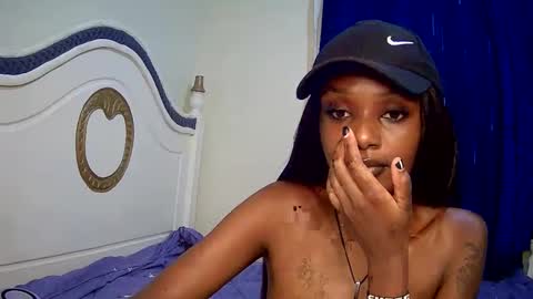 Snapshot of flirtyy_sheery chatting on 02/16/25, 12:32 sheery online show from 02/16/25, 12:32