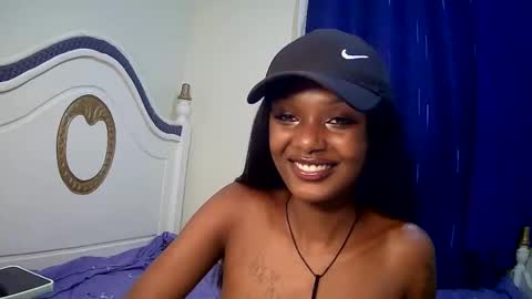 Snapshot of flirtyy_sheery chatting on 02/17/25, 07:15 sheery online show from 02/17/25, 07:15