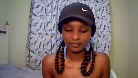 Snapshot of flirtyy_sheery chatting on 03/09/25, 03:38 sheery online show from 03/09/25, 03:38