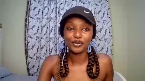 Snapshot of flirtyy_sheery chatting on 03/10/25, 03:01 sheery online show from 03/10/25, 03:01