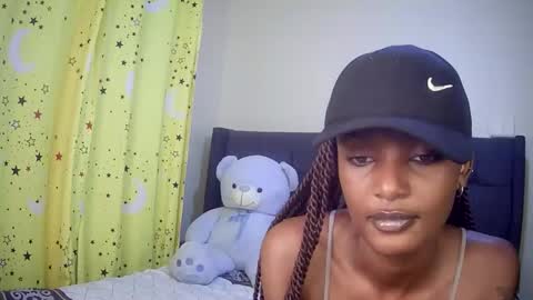 Snapshot of flirtyy_sheery chatting on 09/26/25, 04:22 sheery online show from 09/26/25, 04:22
